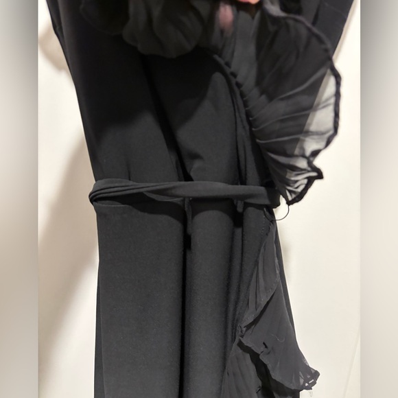 NWOT - White House Black Market Ruffle Wrap Dress - Picture 3 of 6